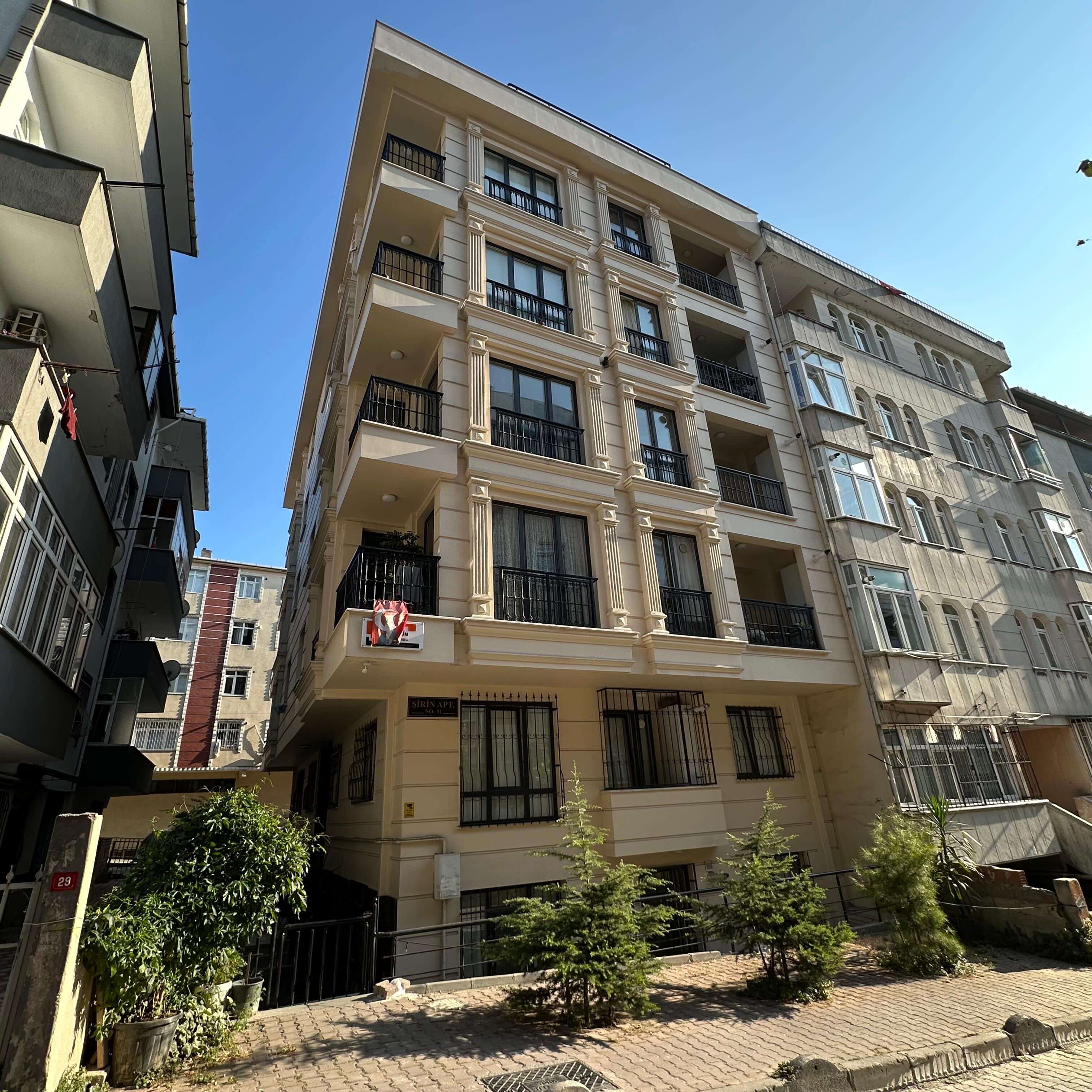 Şirin Apt.