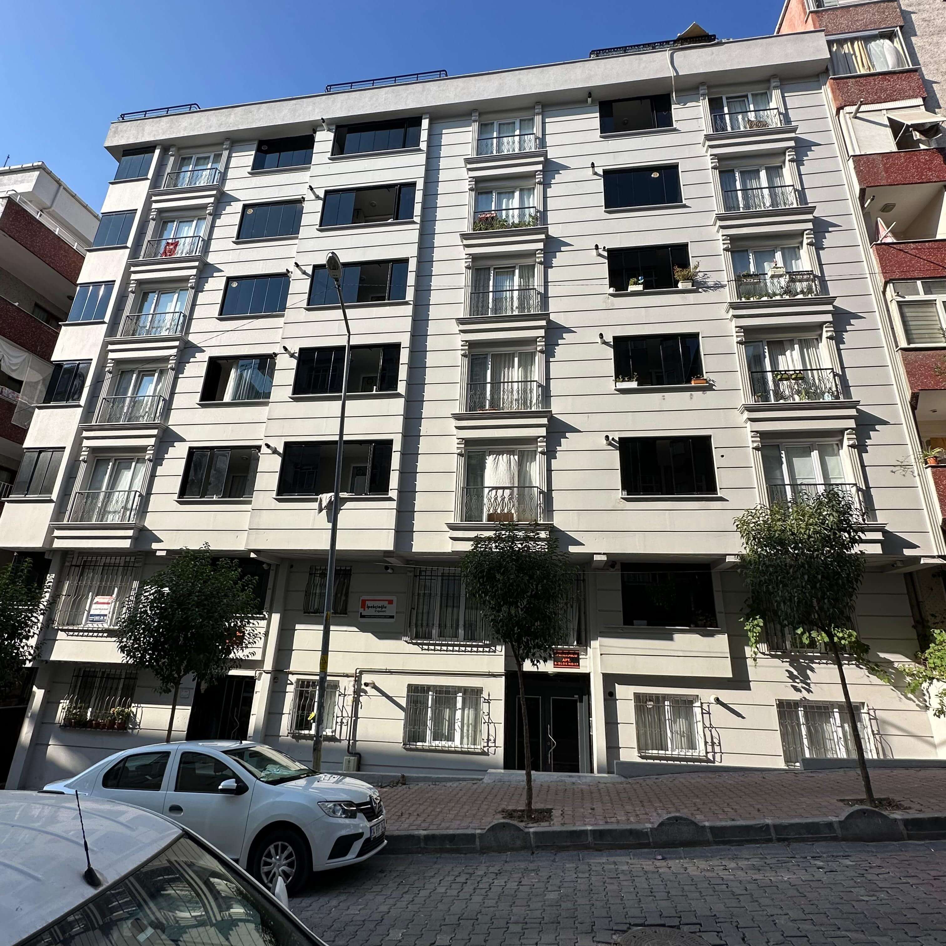 İpekçioğu Apt No:17